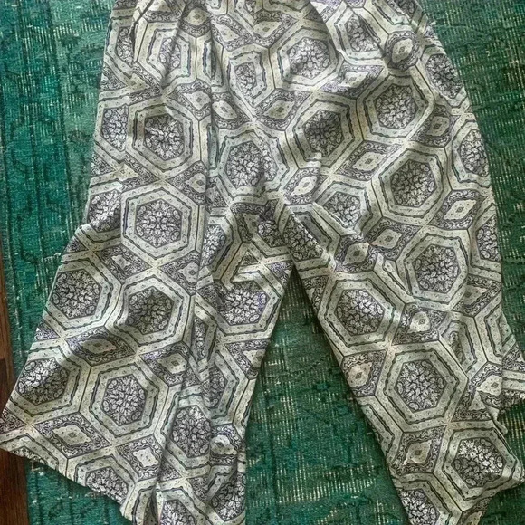 Wide leg pants - Picture 2 of 3